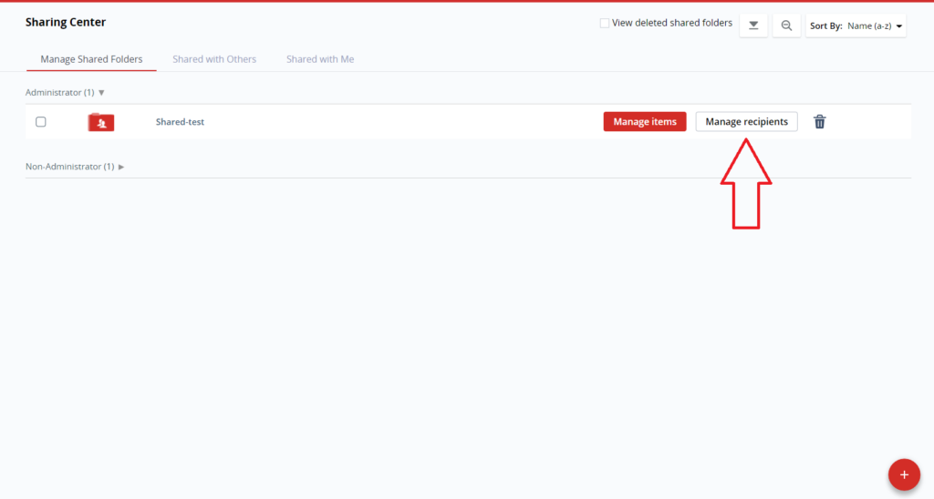 LastPass Vault managing recipients for a shared folder. There is a red arrow pointing to 